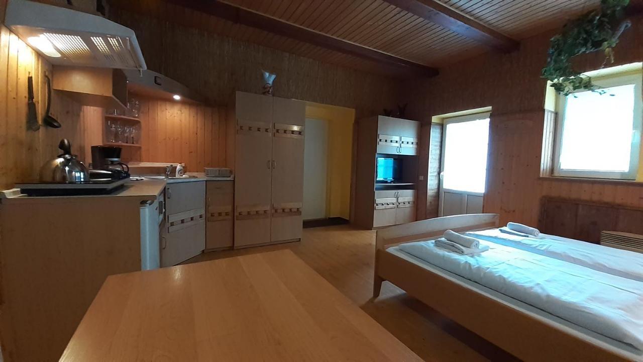 Resort Chribska Apartmany Adri Buitenkant foto